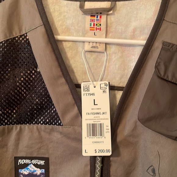 Men’s L Adidas fishing jacket with “F*cking Awesome” line rain poncho included - Picture 6 of 13
